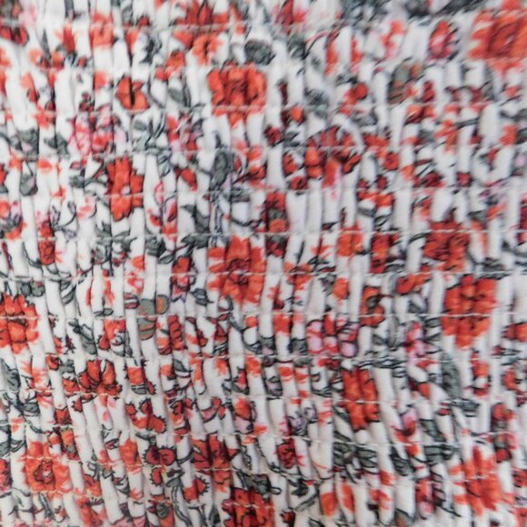 🦌 Abercrombie & Fitch Floral Cropped Smocked Tank Size M - Picture 10 of 15